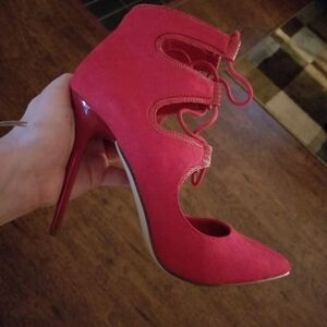 Shoe Dazzle Red Stiletto Heels with Cut-Out Design